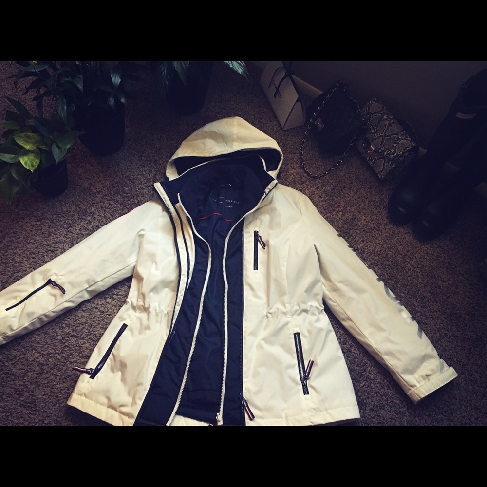 Tommy Hilfiger Women’s 3 in 1 Systems Jacket